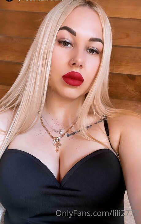 Lili2772 hd star image