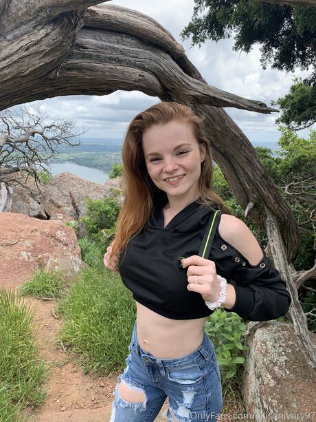 Allisonivory97 top actress photos