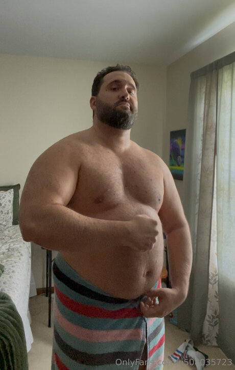 U508035723 naked star archive