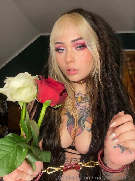 Maryathamefree star nudes pic