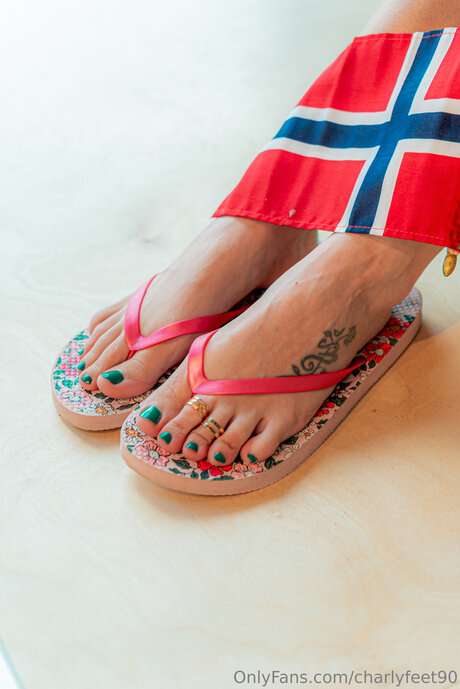 Charlyfeet90 pornstar high quality image