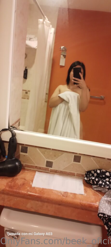 Beek Oficial pornstar adult archive