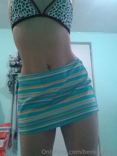 Beek Oficial model xxx pics