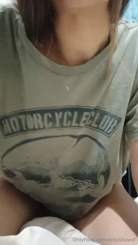 Onlyshowof pornstar picture