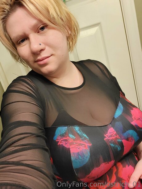 Ostrich 01 nude star image