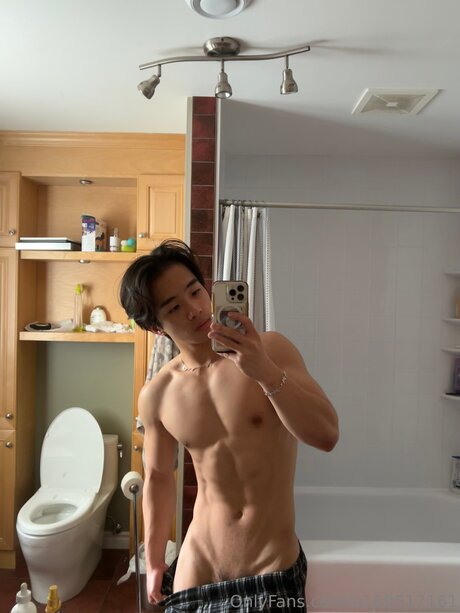 U169517161 actress photos