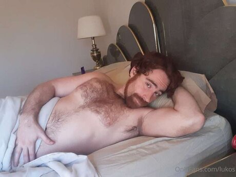 Lukos pretty model photo