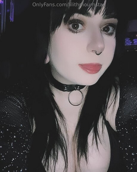 Lilithmournstar art actress photo