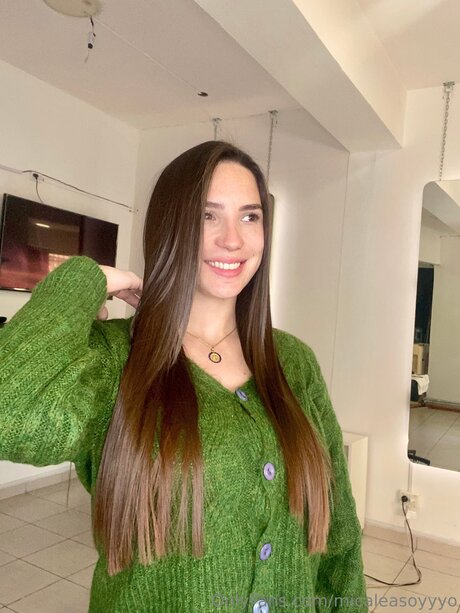 Micaleasoyyyo star erotic picture