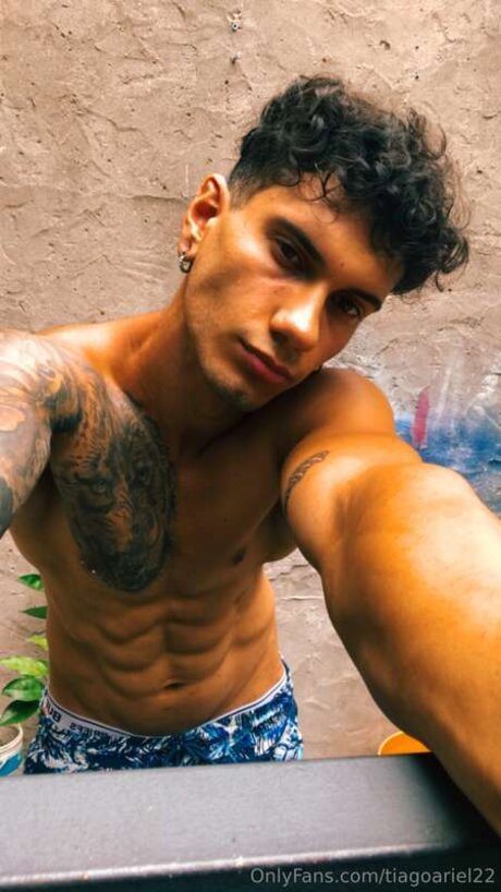 Tiagoariel22 star naked images