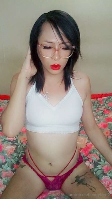 Nicolehoneybee2 pornstar nudes archive