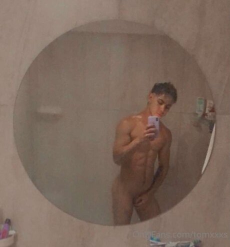 Tomxxxs high quality pornstar photo