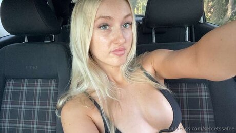 Sercetssafee sexy star pic