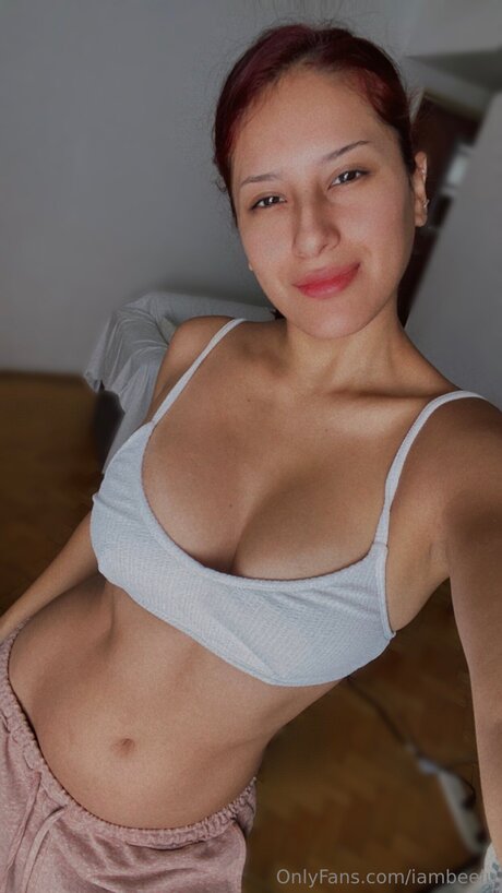 Iambellasex nude model images