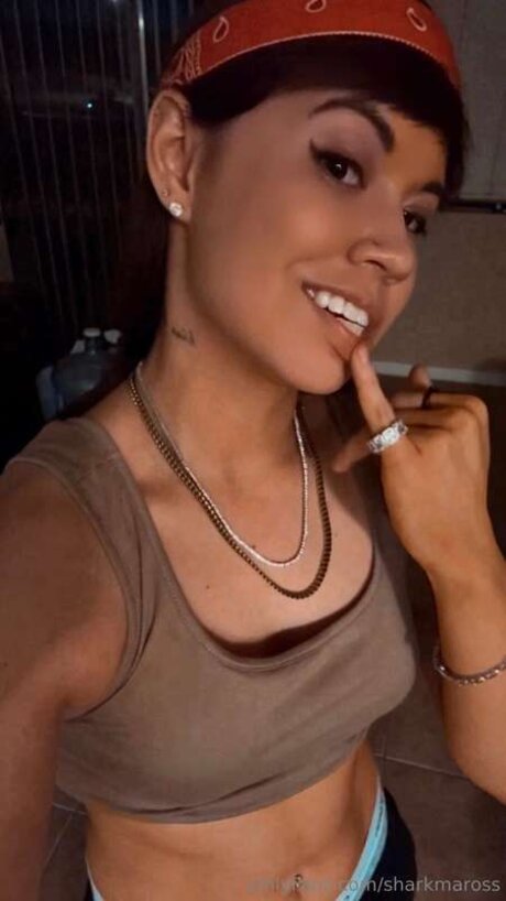 Sharkmaross sexy actress gallery