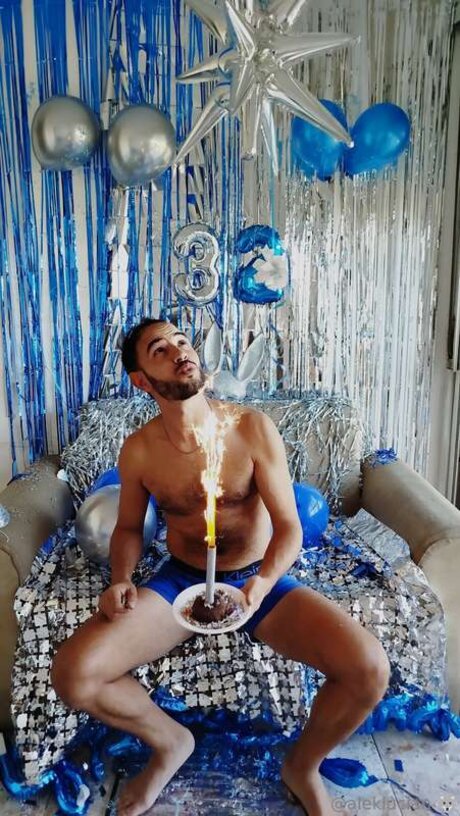 Aleklucian model exclusive pictures