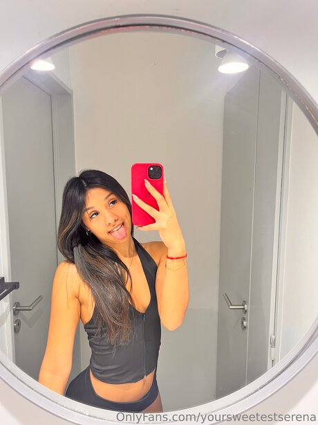 Yoursweetestserena free actress photo