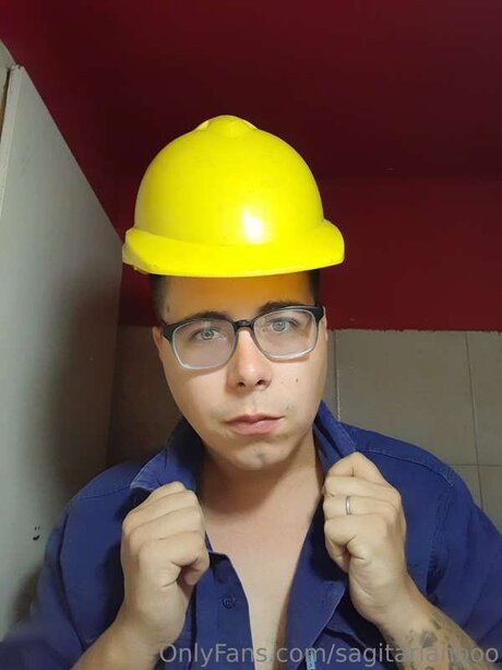 Sagitarianooo model naked images