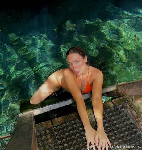 victoriamyers art pornstar photo