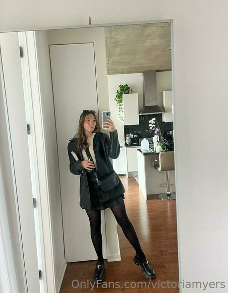 victoriamyers hot model gallery