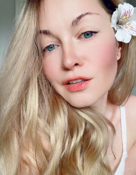 bella ballerina free nude model photo