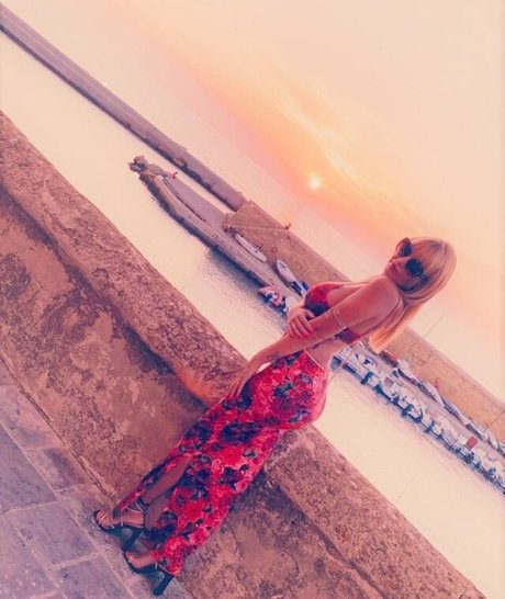 Luana88chloe porn star gallery