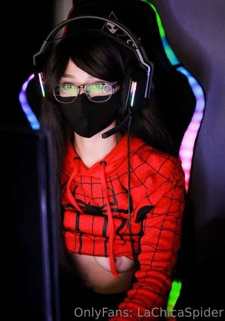 lachicaspider nude model images