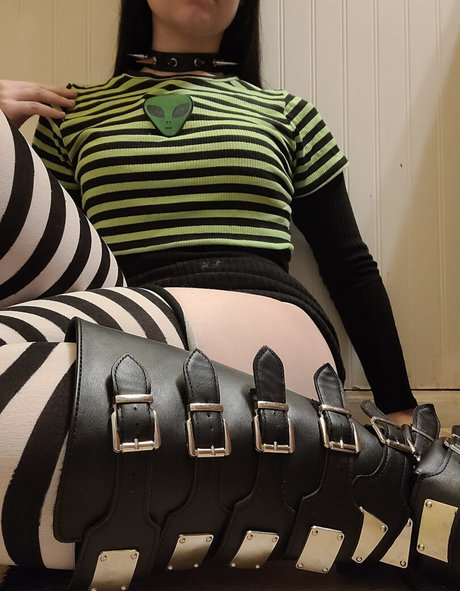 Morbid Mist art actress gallery