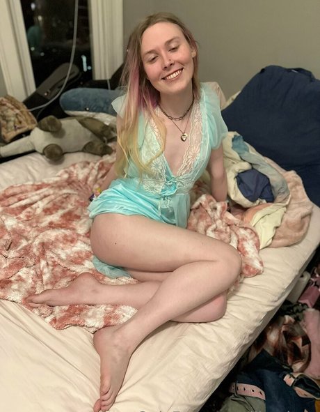 lilymlove hot actress galleries