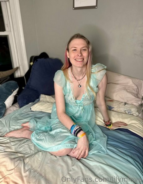 lilymlove adult actress photos