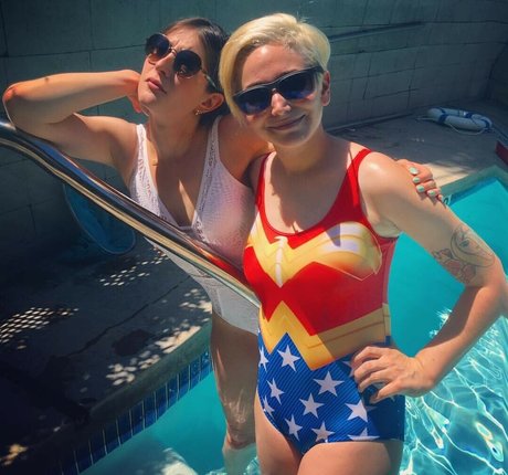 Allison Raskin high quality model archive