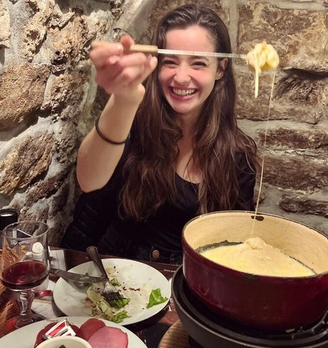 Holly Earl exclusive pornstar gallery