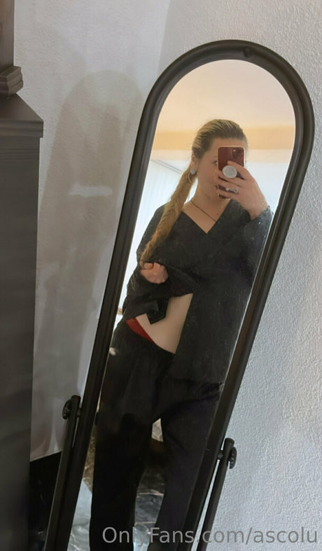 Ascolu NFT hot star gallery