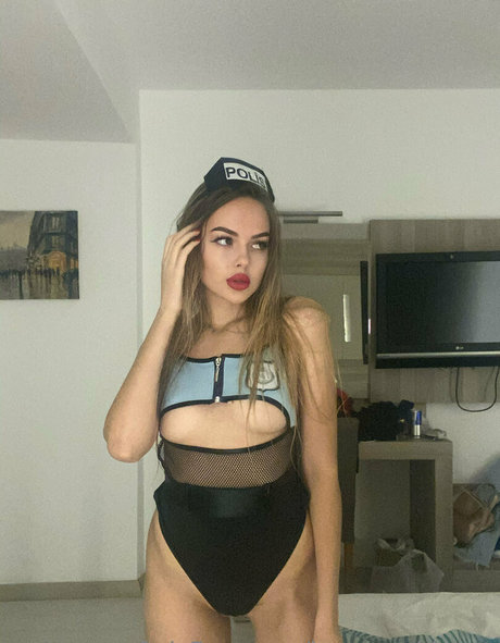 pretty iren model beautiful photos