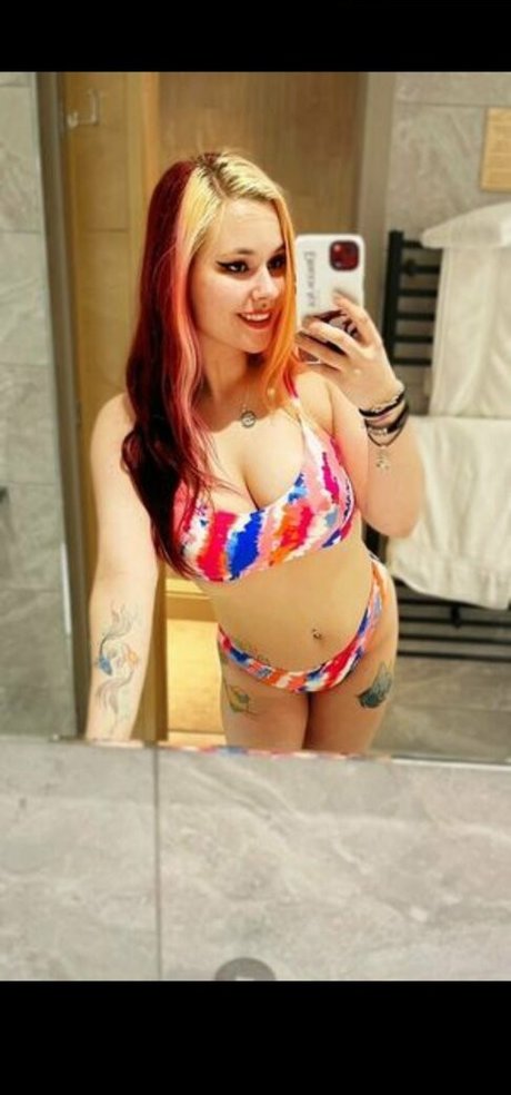 Dog Biscuits exclusive star image