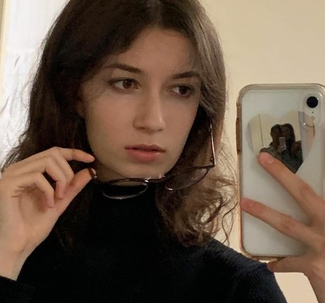 ASMR Alise erotic pornstar image