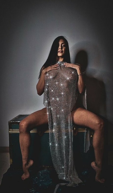 Sarah Gallo exclusive model images