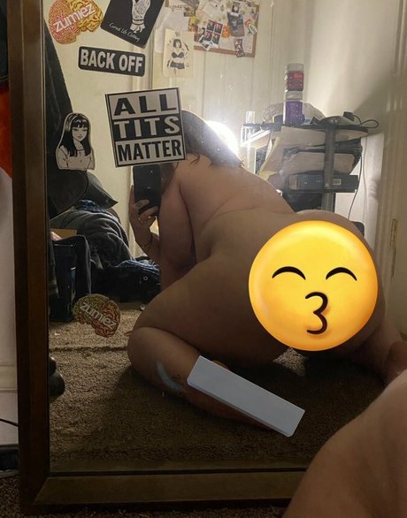 Corpsegirlkat star pretty pictures