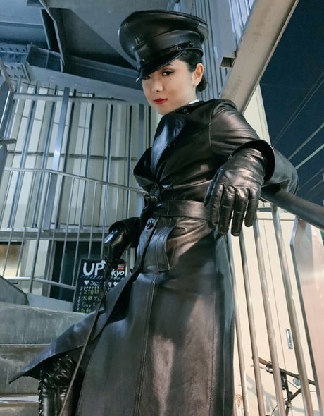 Mistress Orchid star art pics