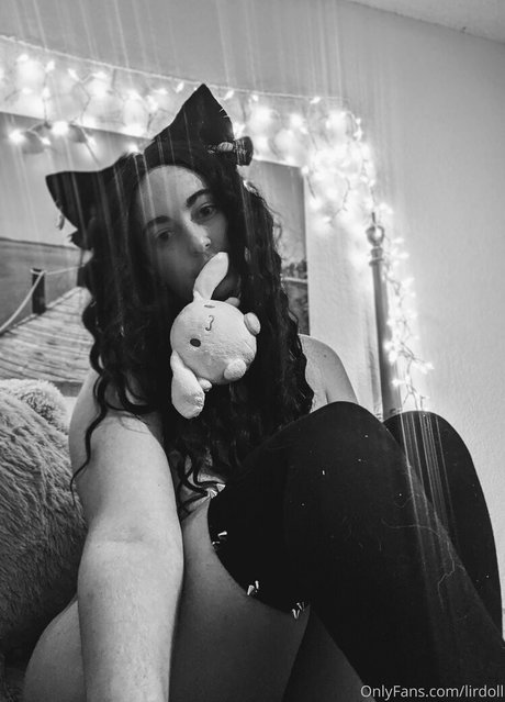 lirdoll pornstar hot img