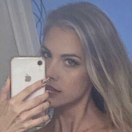 Annika Scott model beautiful img