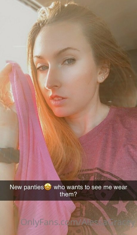 alessagracey star top picture