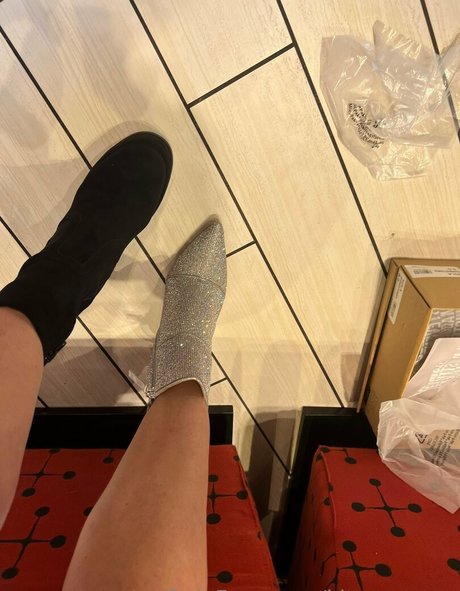 kitmercerxo model hd pics