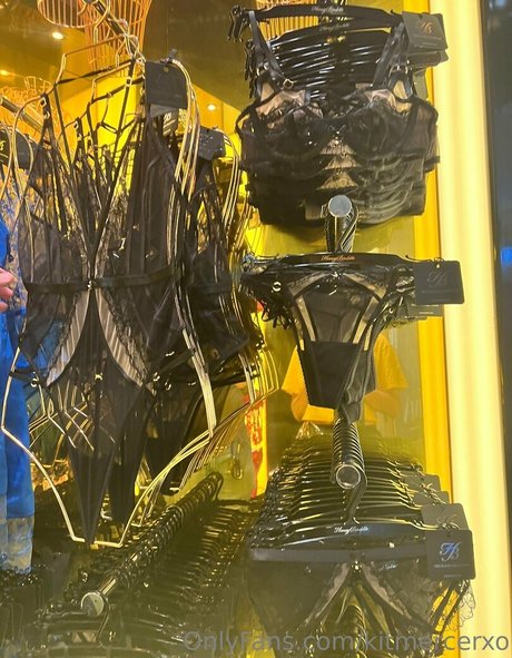 kitmercerxo model high quality images