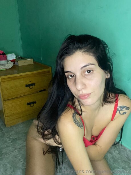 Queenpearl02 hot actress gallery