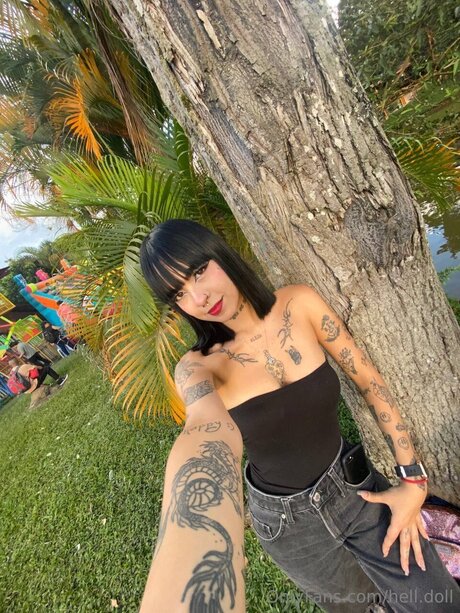 Hell Doll naked actress photos