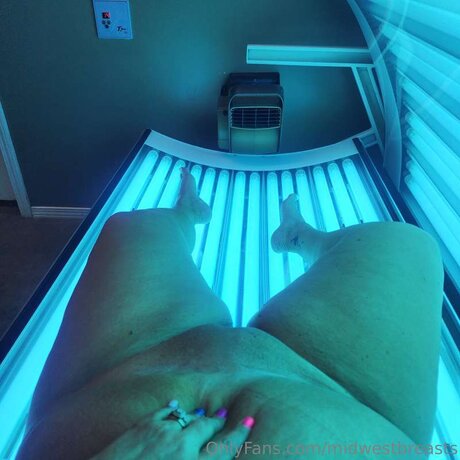 Midwestbreasts model pretty image