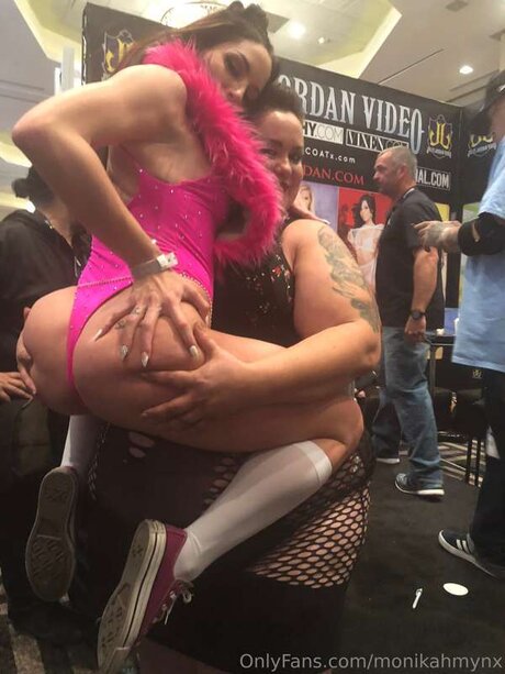 Monikamynx69 star porn archive