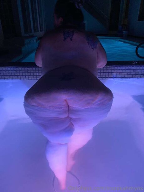 Monikamynx69 pornstar gallery