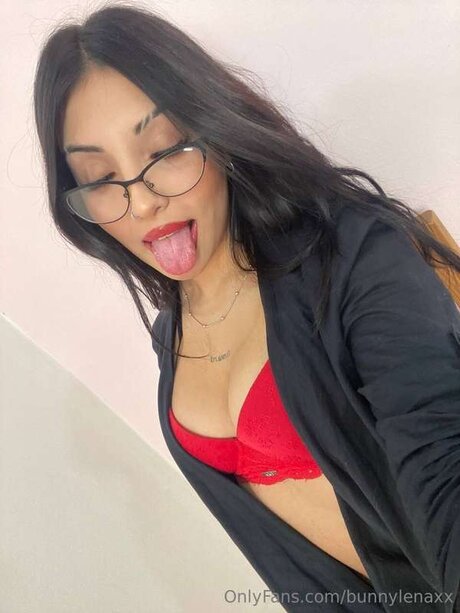 Its Emilyy high quality actress picture